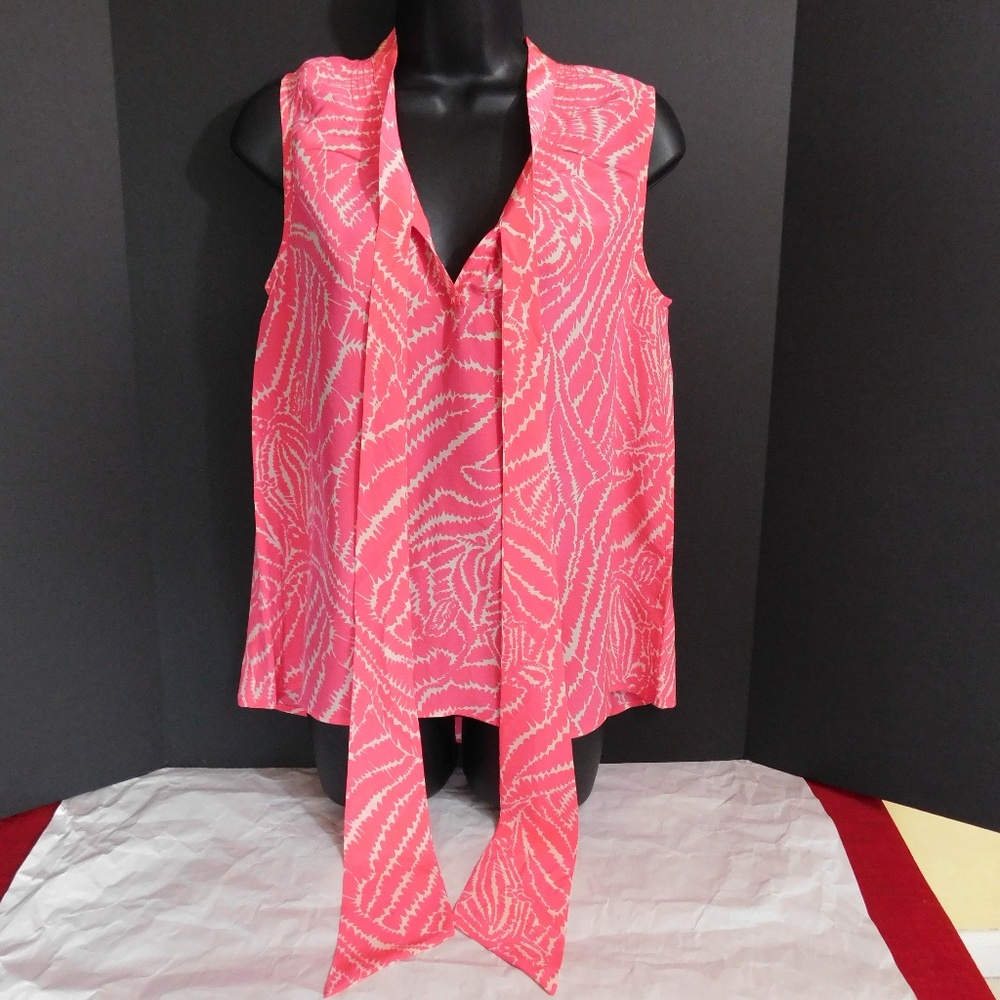 LILLY PULITZER SILK BOW SLEEVELESS BLOUSE - Picture 3 of 8